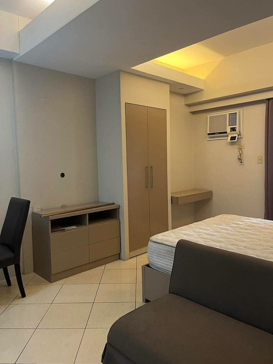 STUDIO UNIT FOR RENT - photo 3