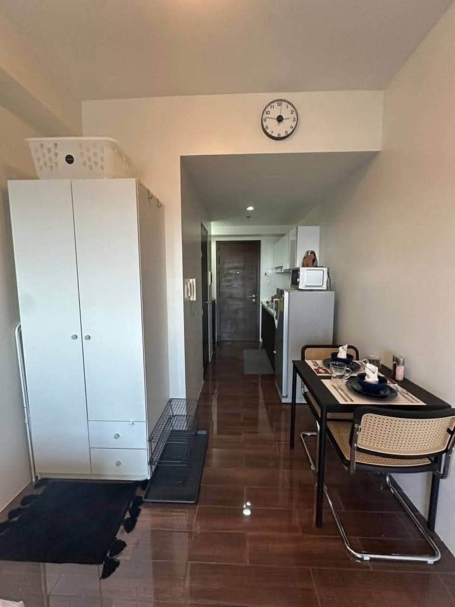 FOR RENT: AIR Residences (Makati) - photo 2