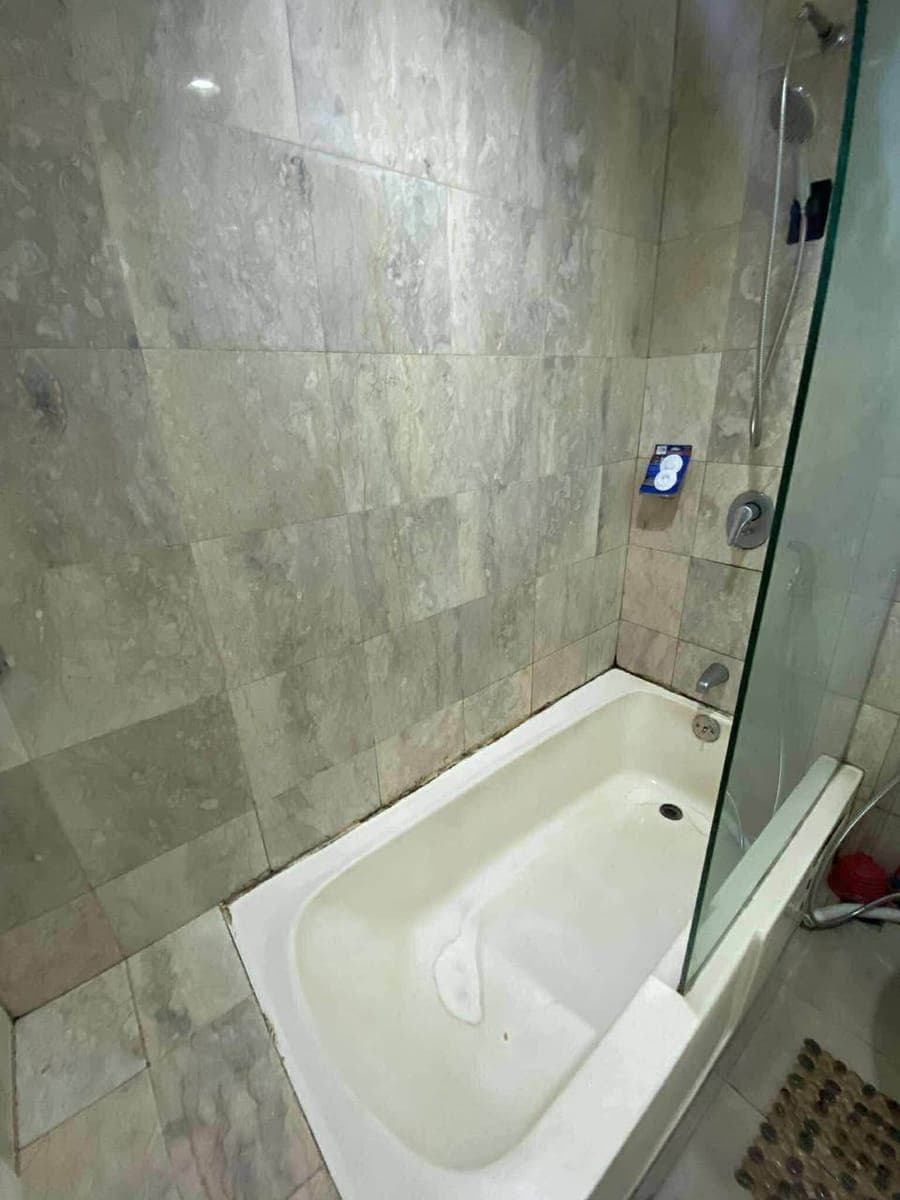 FOR RENT: West of Ayala Makati - photo 5