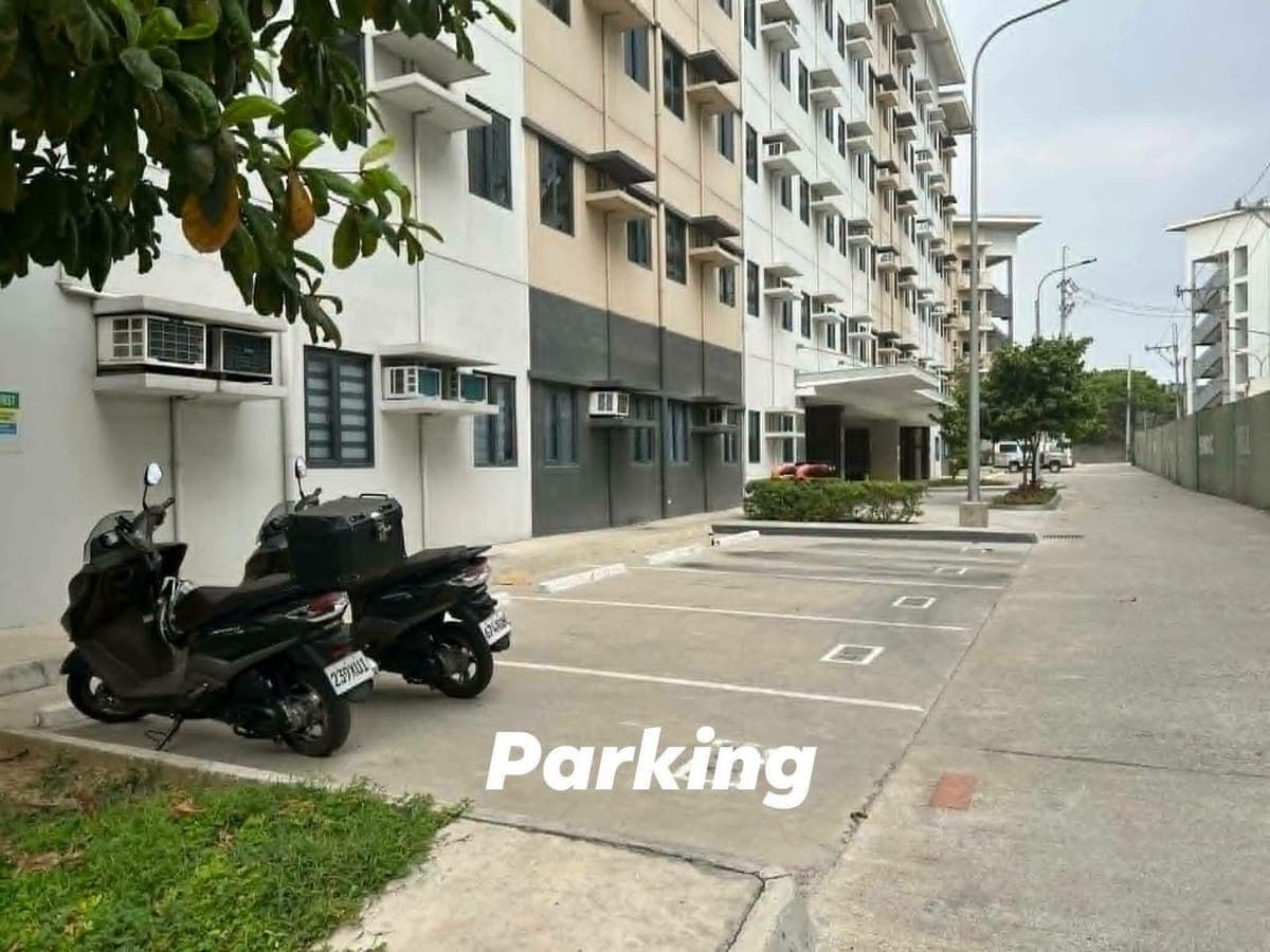 Hill Residence‼️          15k UNIT & including  PARKING - photo 1