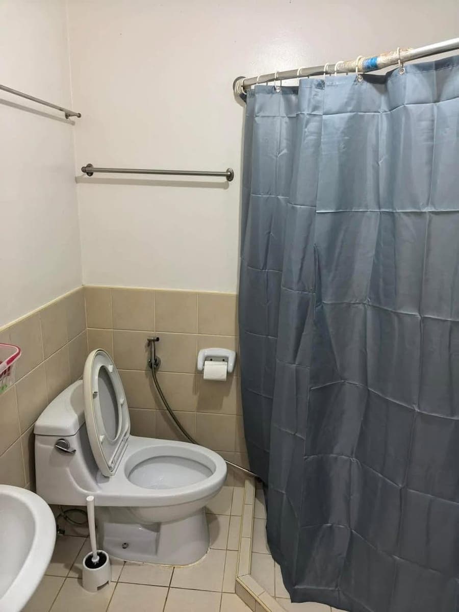 For Lease Studio unit at The Oriental Place Makati (ER743) - photo 1
