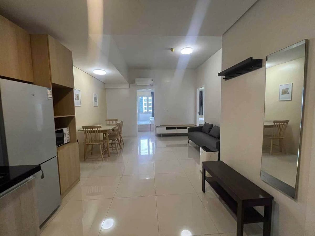 FOR RENT | NEWLY TURNED OVER 2-BEDROOM UNIT WITH BALCONY AT 100 WEST MAKATI - photo 1