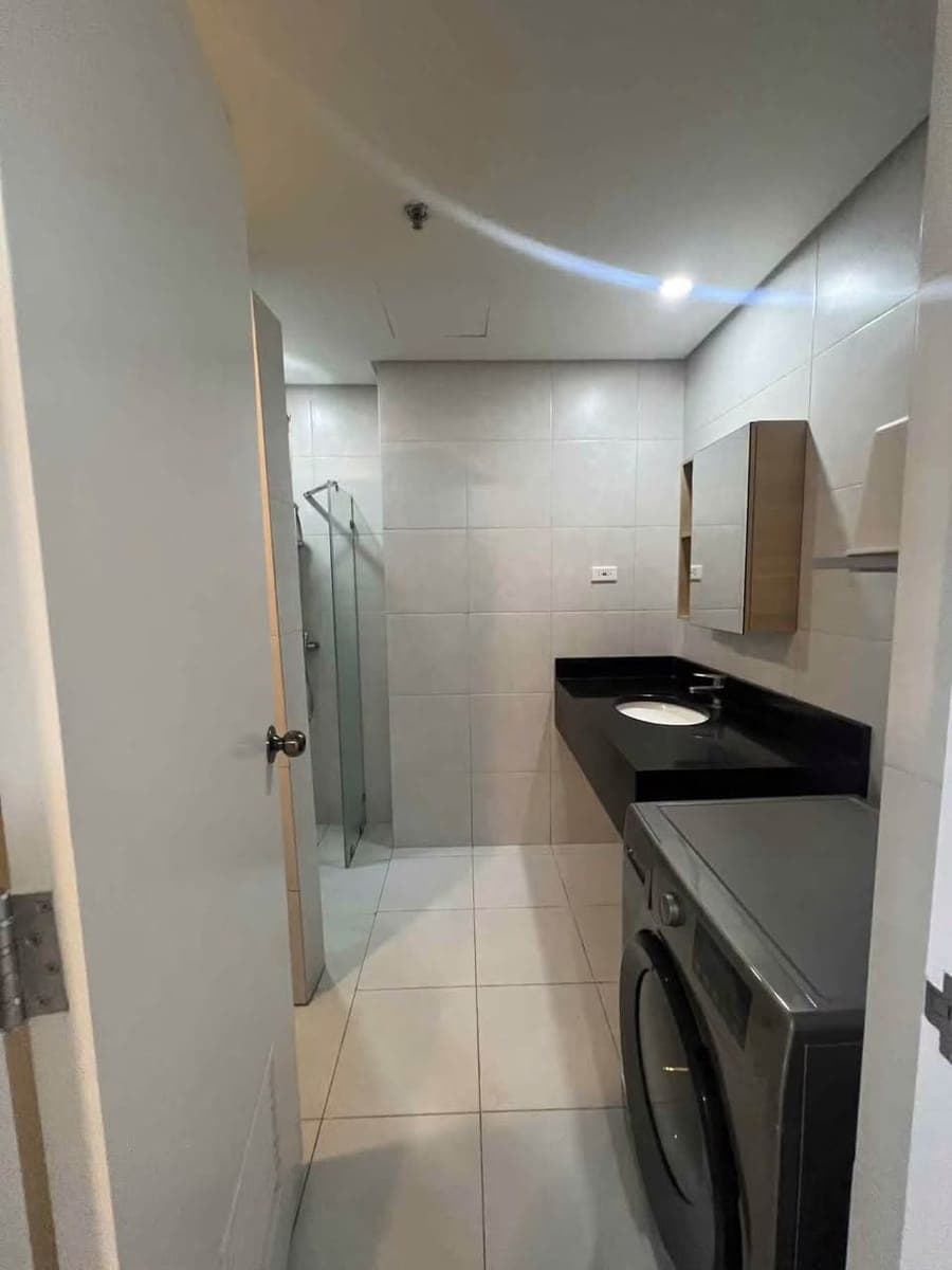 FOR RENT | NEWLY TURNED OVER 2-BEDROOM UNIT WITH BALCONY AT 100 WEST MAKATI - photo 3