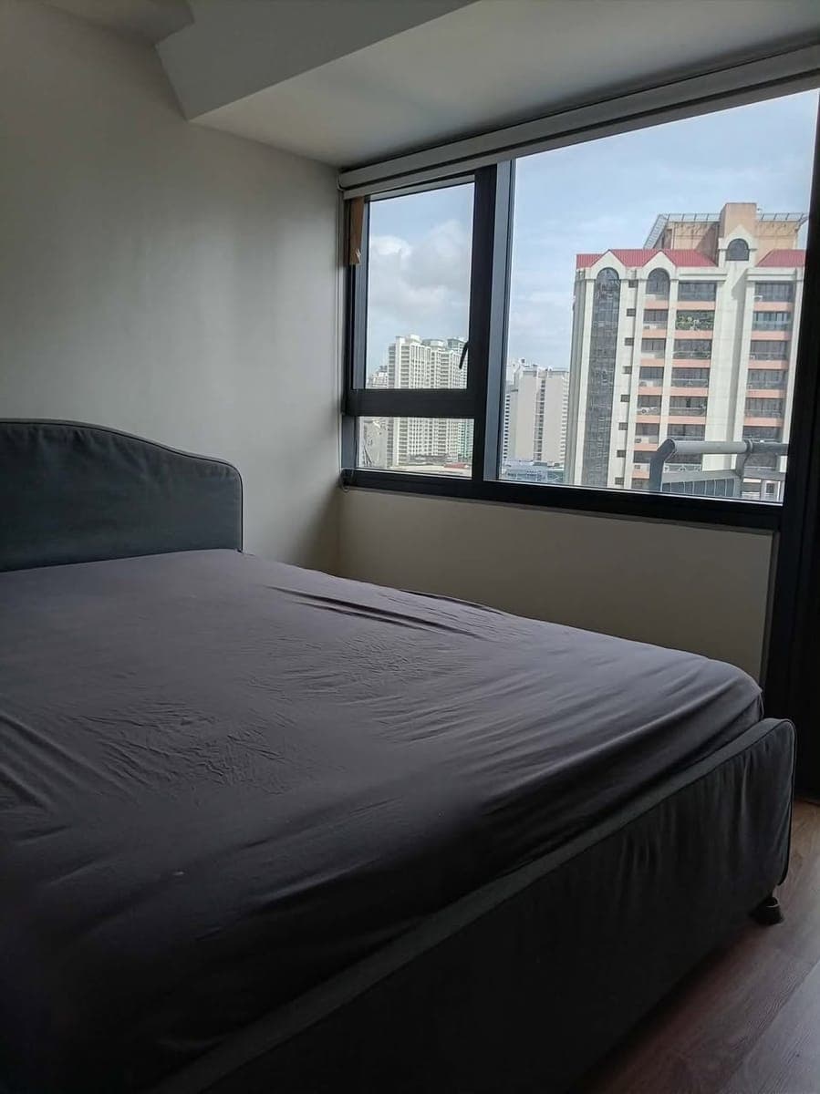 FOR RENT: 1-BEDROOM UNIT AT THE RISE MAKATI - photo 1