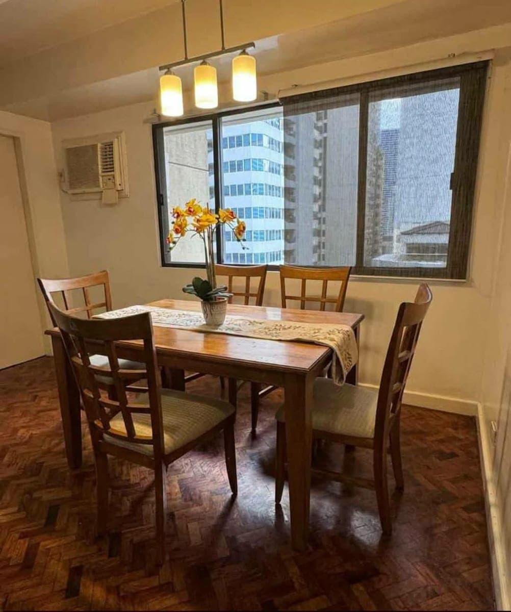 For Rent 2Br in LPL Manor - photo 2