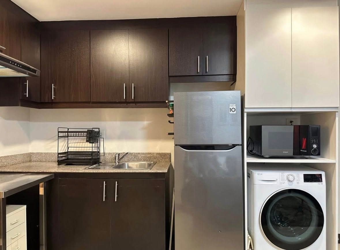 CONDO 2-BEDROOM FULLY FURNISHED FOR RENT - photo 4