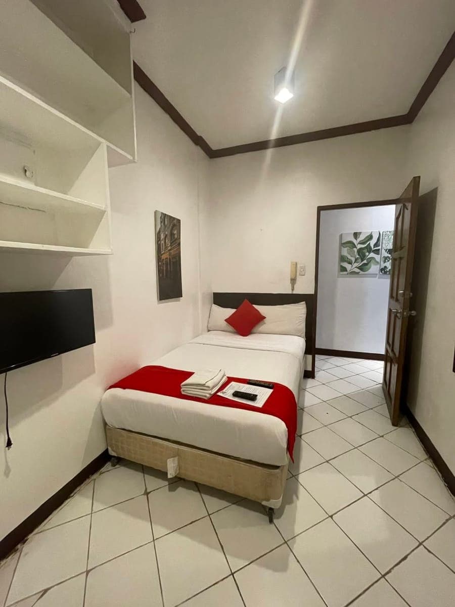 Apartment for Rent at Osmeña Manor – Makati City - photo 3