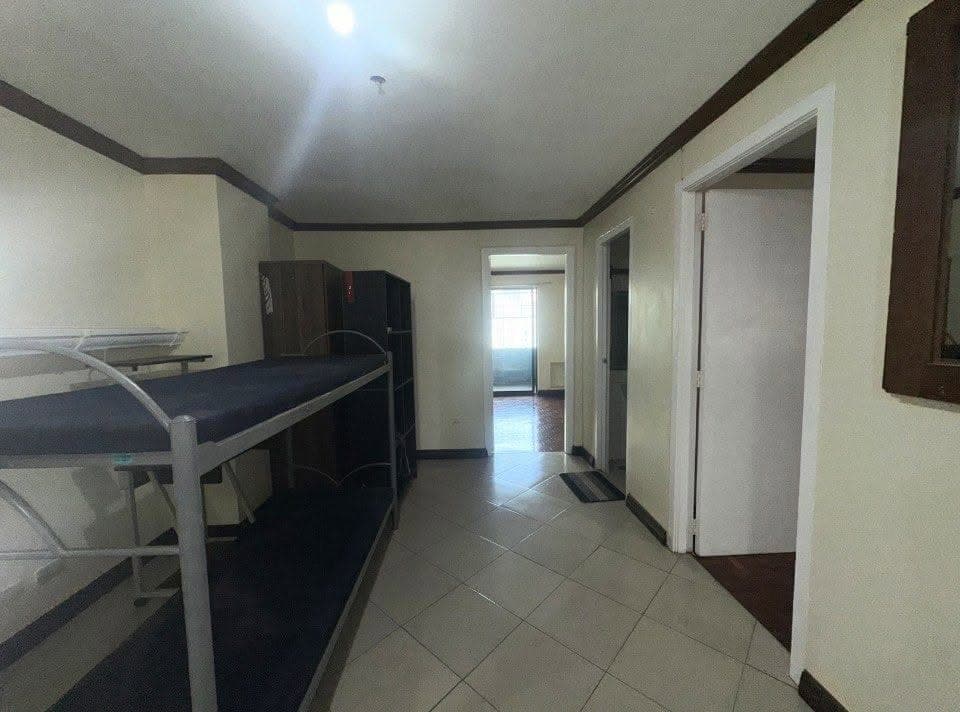 ## FOR RENT: The Palm Towers Makati - photo 3