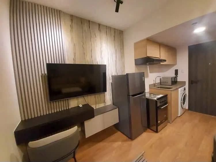 FOR LEASE: Fully furnished 1 Bedroom unit at The Rise, Makati - photo 2
