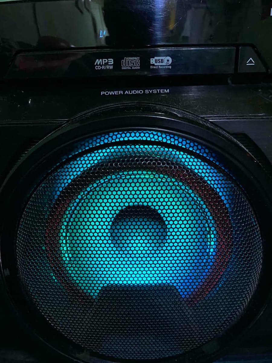 OTHER FEATURE BOSS NG LG XBOOM OM4560 MINI AUDIO SYSTEM - photo 4