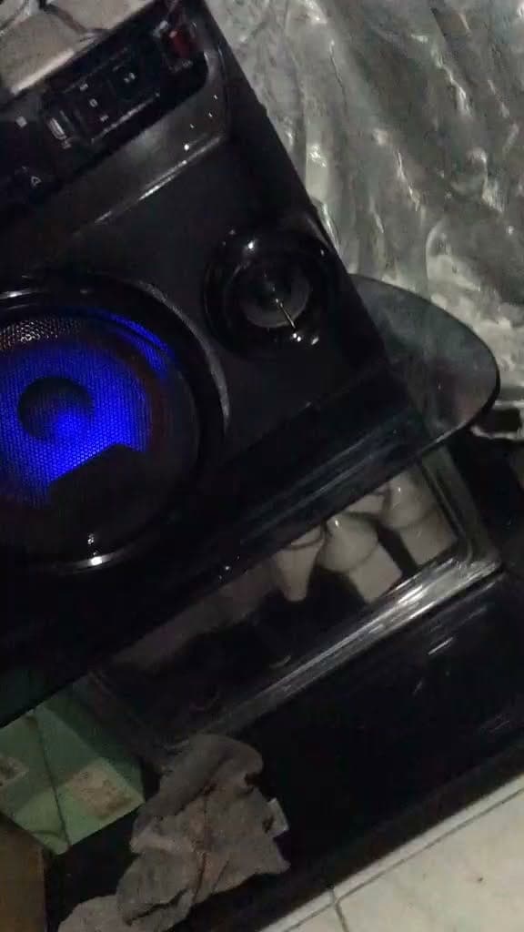 OTHER FEATURE BOSS NG LG XBOOM OM4560 MINI AUDIO SYSTEM - photo 5