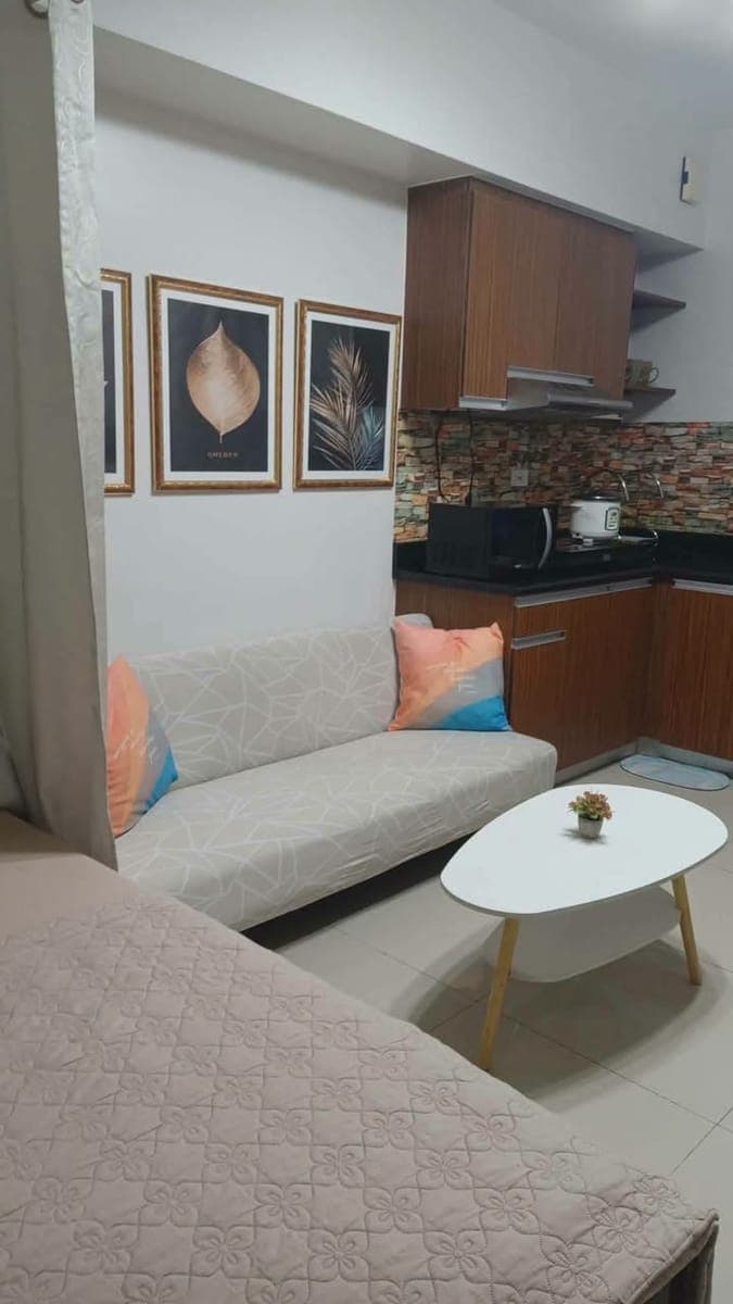 🏢 RUSH CONDO FOR RENT - photo 3