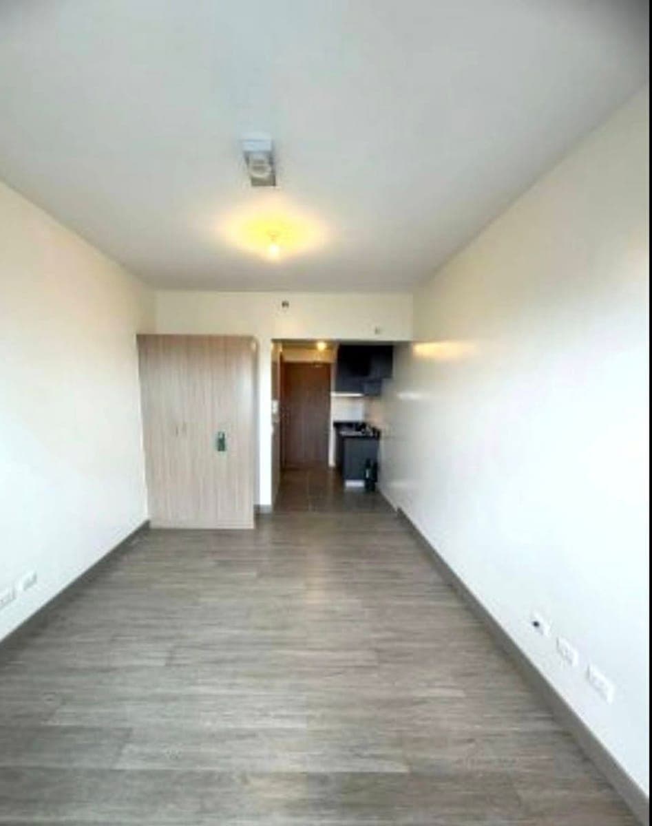 Unit for rent at the connors at greenhills - photo 1