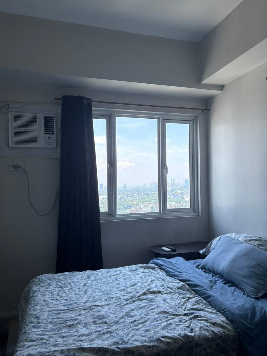 FOR RENT: Blue Residences Studio Unit - photo 1