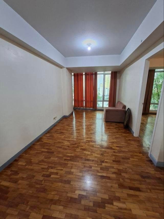 1bedroom big cut 46sqm, near rcbc plaza and Makati med - photo 3