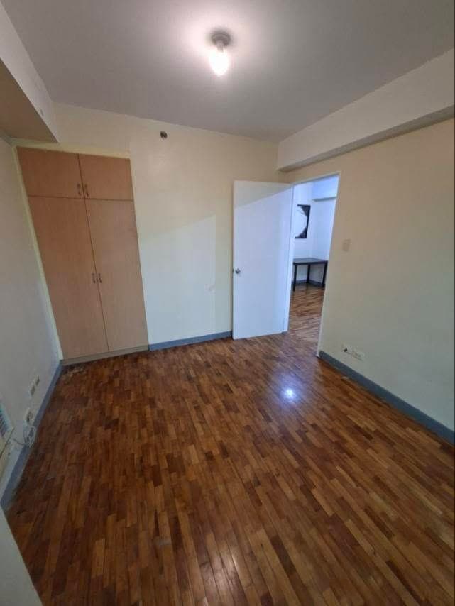 1bedroom big cut 46sqm, near rcbc plaza and Makati med - photo 5