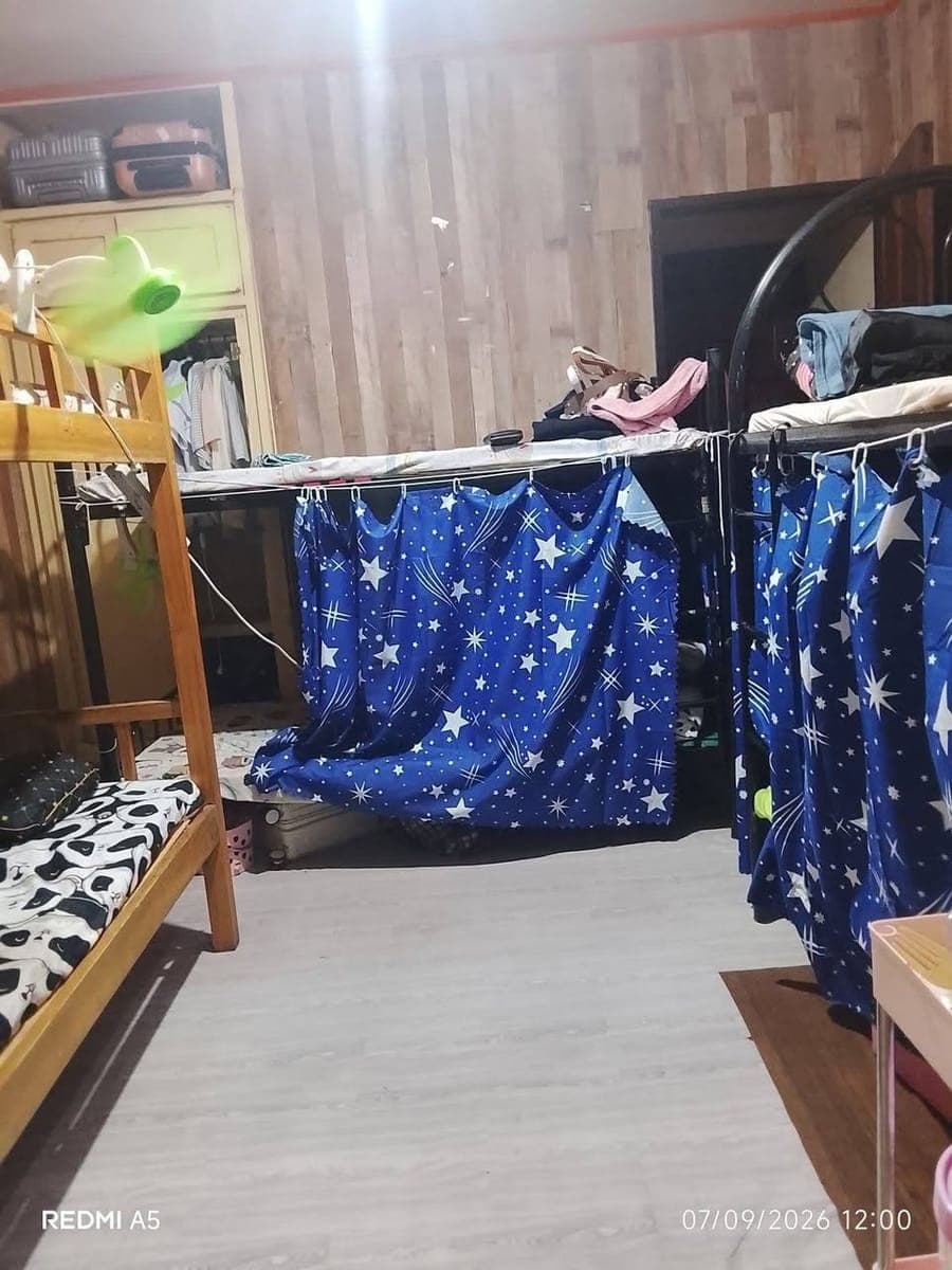 🏡 FEMALE BEDSPACE AVAILABLE - photo 2