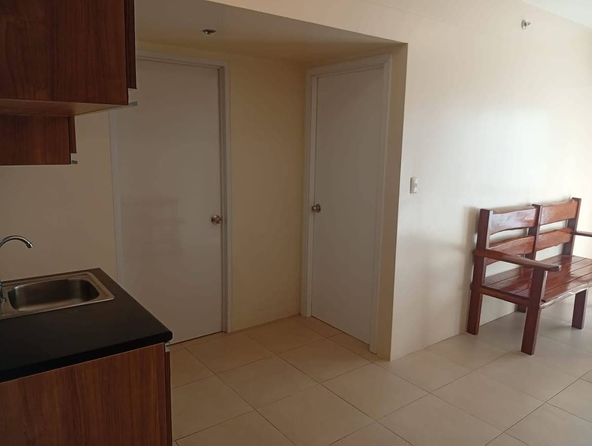 For Rent - photo 2