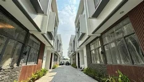 ⭕ 3BR Townhouse for RENT near QC General Hospital / SnR ⭕ - photo 2