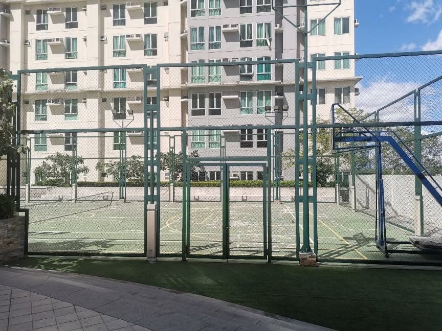 FOR RENT: 1-Bedroom Bare Unit at San Lorenzo Place, Makati 🏙️ - photo 2