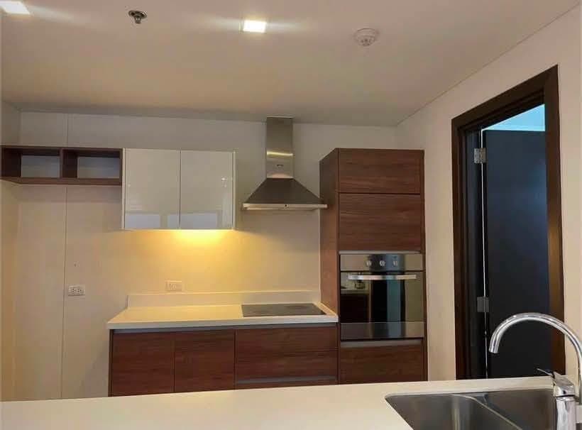 FOR LEASE: Fully furnished 2 Bedroom unit at Ayala Garden Towers, Makati City - photo 3