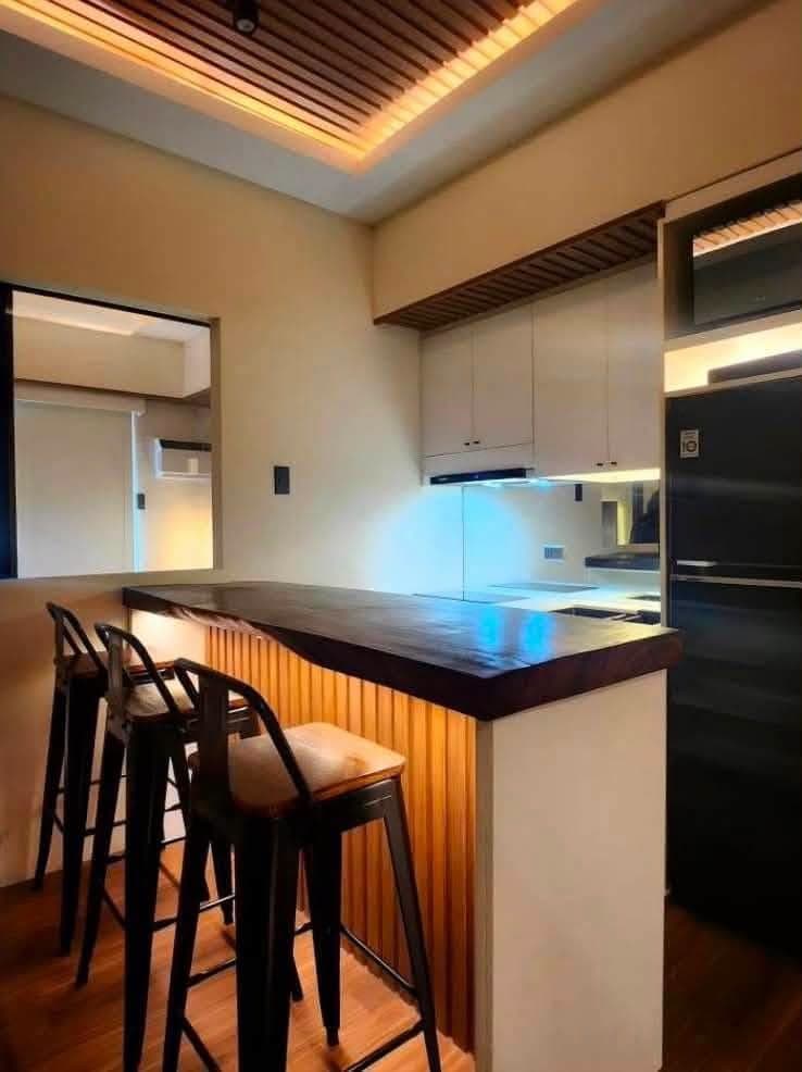 FOR LEASE: Fully furnished 1 Bedroom unit at Vantage Rockwell, Makati - photo 2