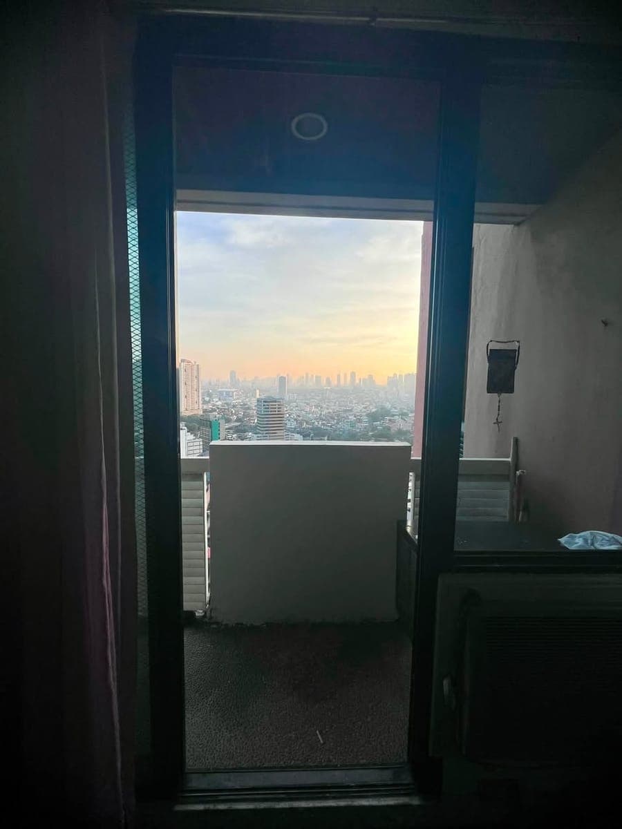 🏙️ Tired of traffic and long commutes? Stay with us! 🏡 - photo 5
