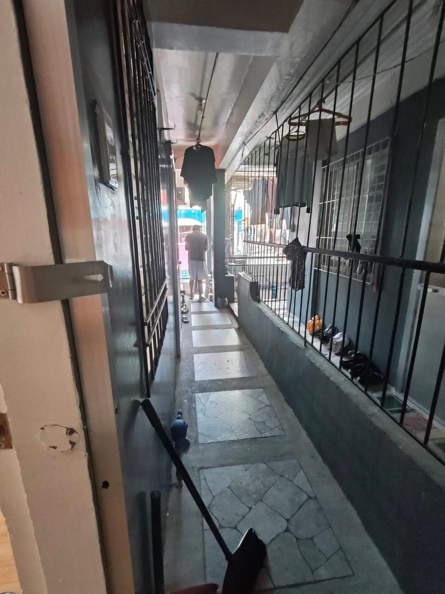 ANOTHER VACANT UNIT 💌 - photo 2