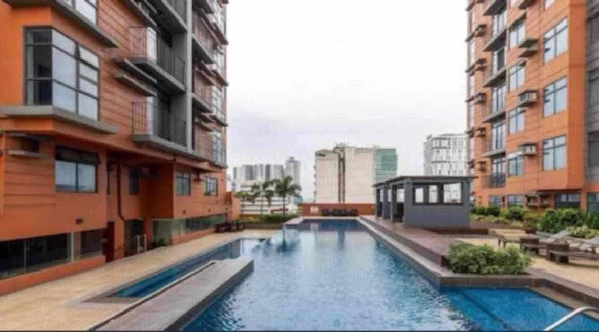 Portovita towers cubao qc (south) - photo 2