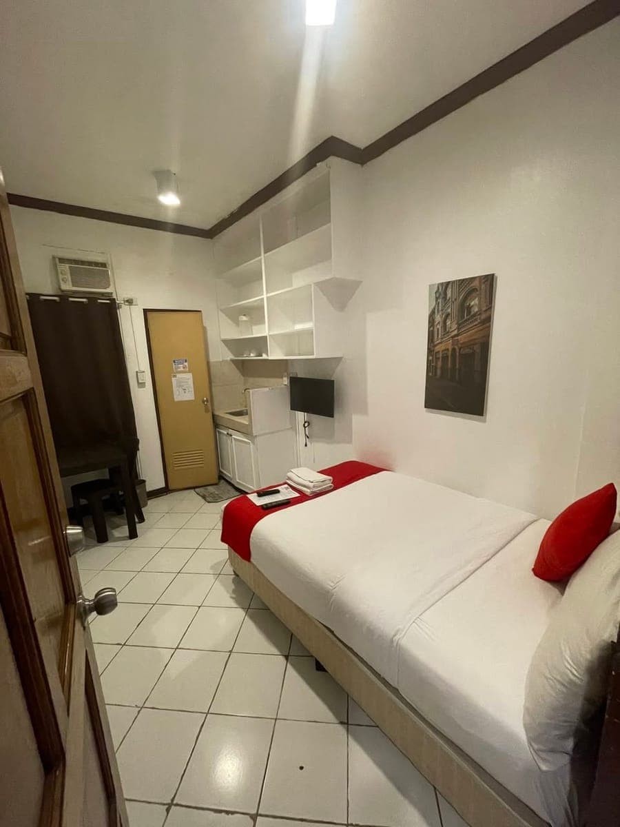 Apartment for Rent at Osmeña Manor – Makati City - photo 1