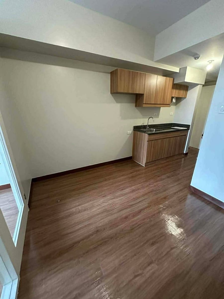 FOR LEASE UNIT AND PARKING✨ - photo 4