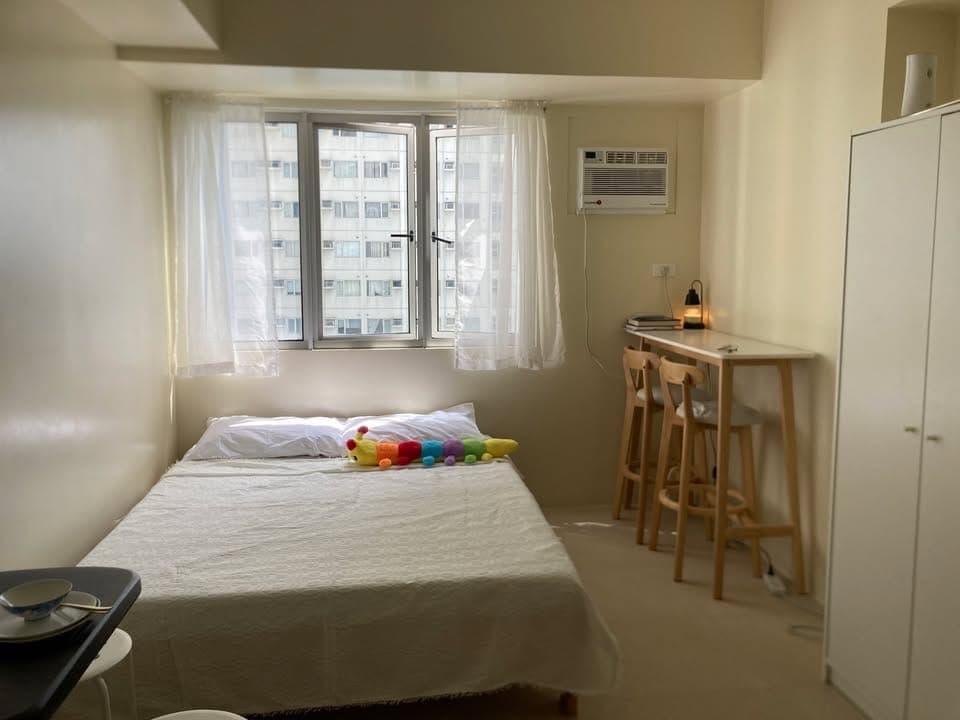 Condo Studio Unit for Rent - photo 2