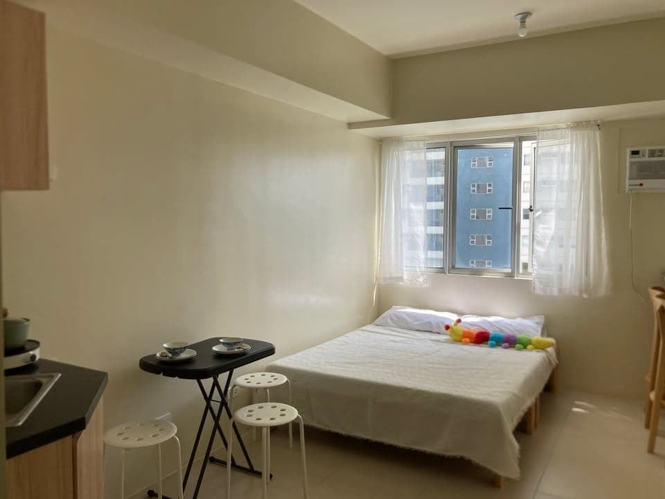 Condo Studio Unit for Rent - photo 3