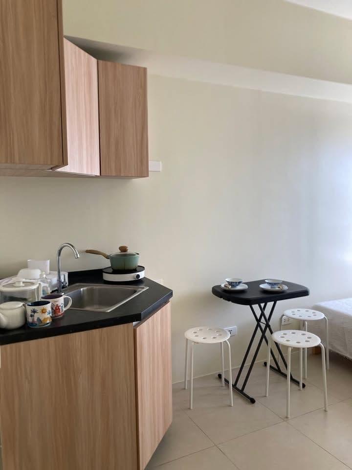 Condo Studio Unit for Rent - photo 4