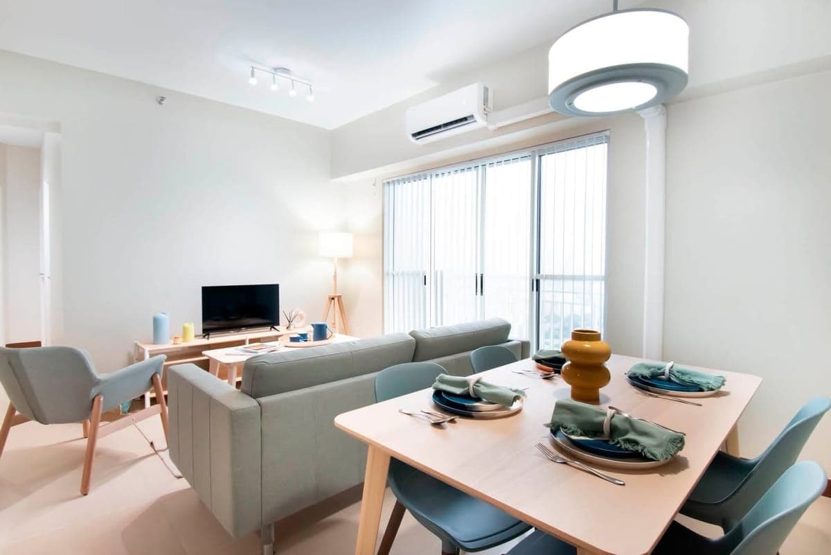 ✨ 3BR Unit with Balcony | Cameron Residences - photo 2