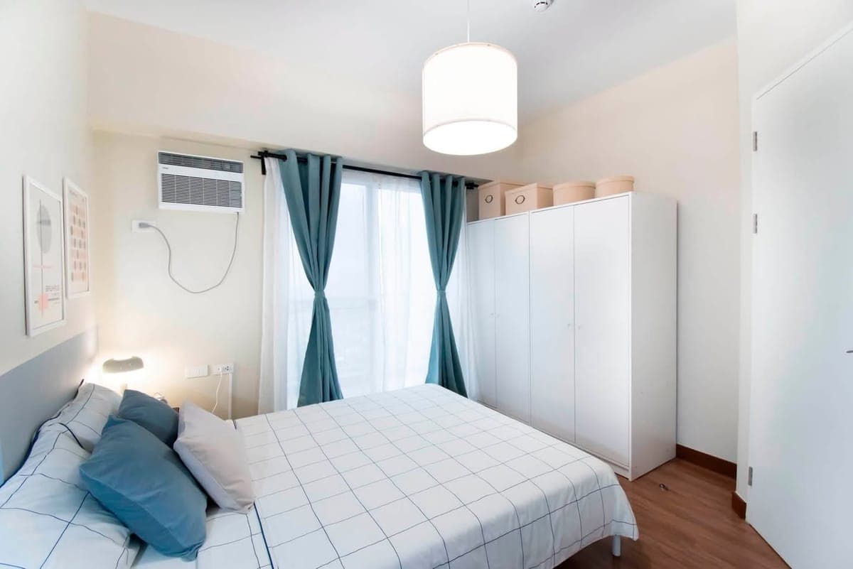 ✨ 3BR Unit with Balcony | Cameron Residences - photo 4