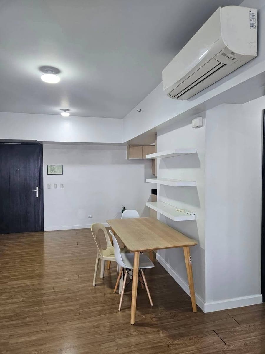For Lease - photo 5