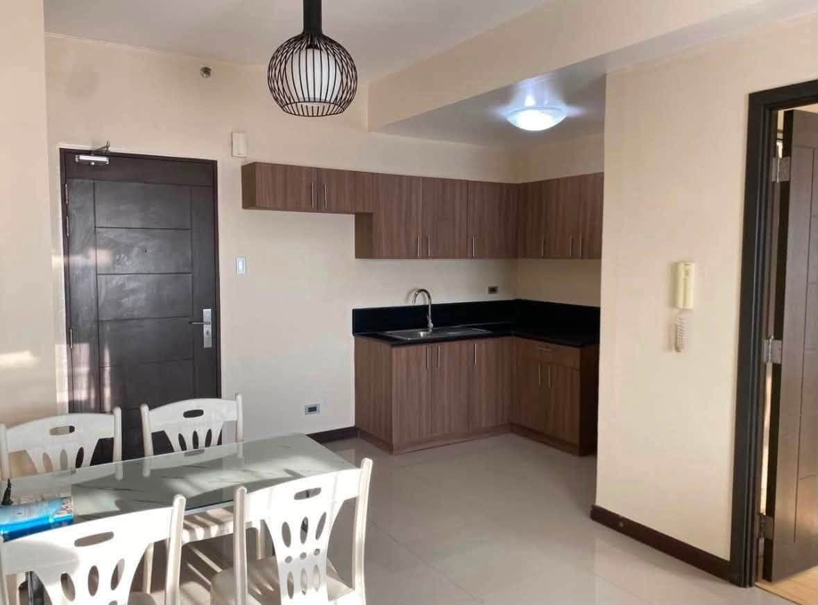 SEMI-FURNISHED 1BEDROOM CONDO UNIT FOR RENT. - photo 5