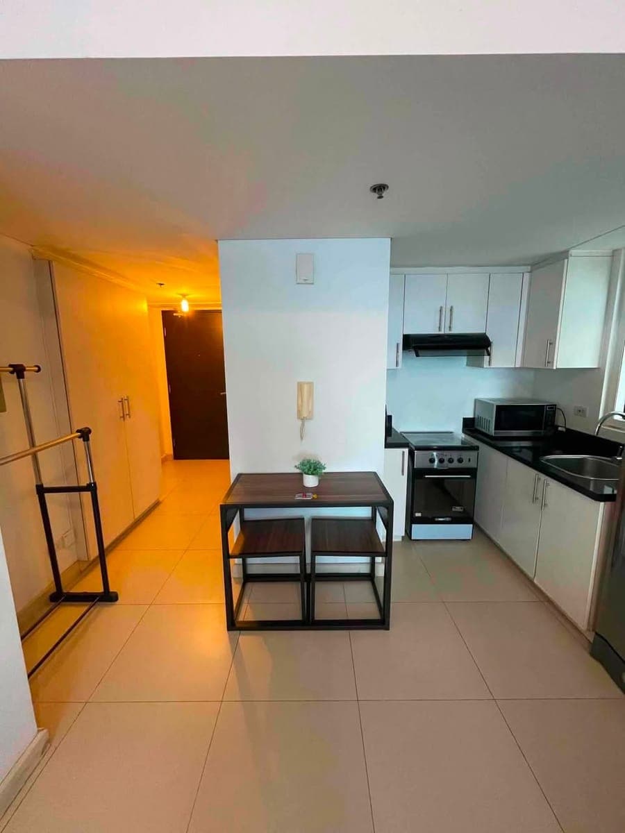 Affordable Studio Pet friendly For only P21K Monthly in The Lerato Makati. - photo 2