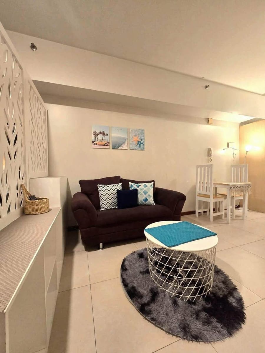 FOR LEASE STUDIO near Greenbelt - photo 2