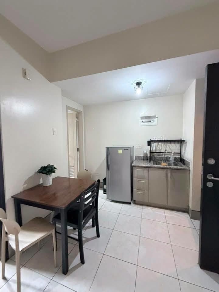 🏢 FOR RENT: 2BR Fully Furnished Condo – Little Baguio Terraces, San Juan - photo 2