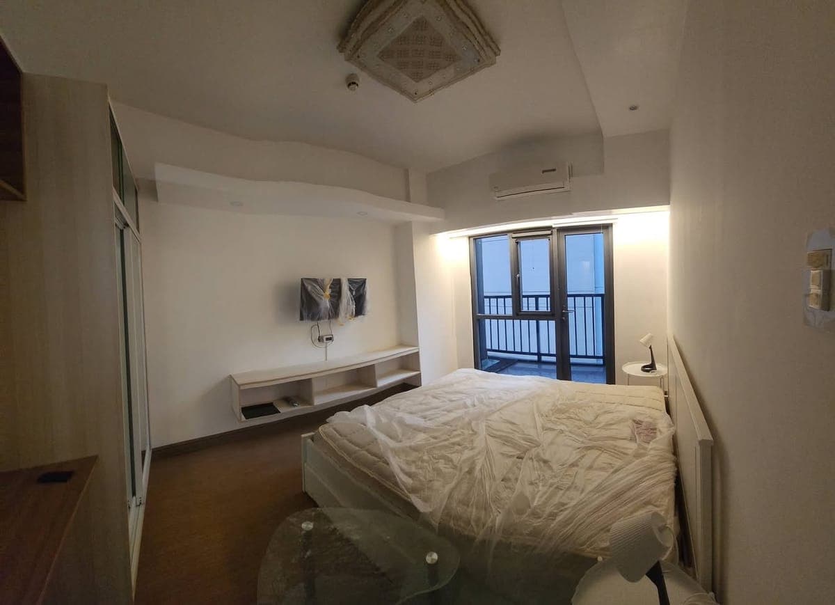 FOR LEASE: - photo 1