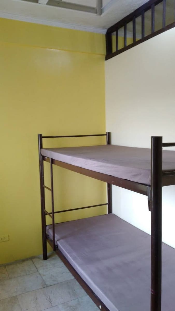 Location: 1091 Rodriguez Avenue Bangkal Makati. - photo 4