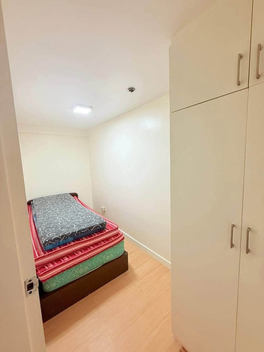 2-3bedroom CONDO SHARING available - photo 3