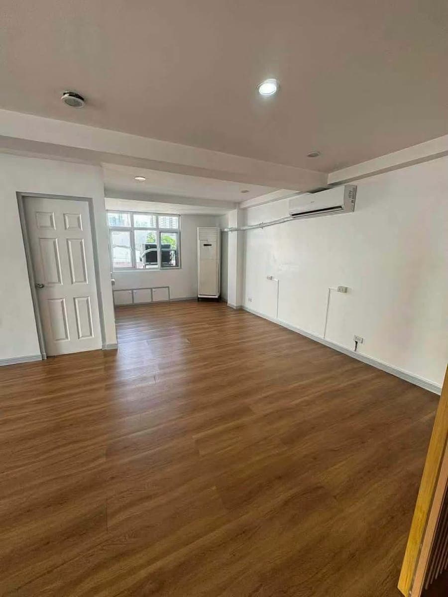 Raman Condominium (ER1477) - photo 2