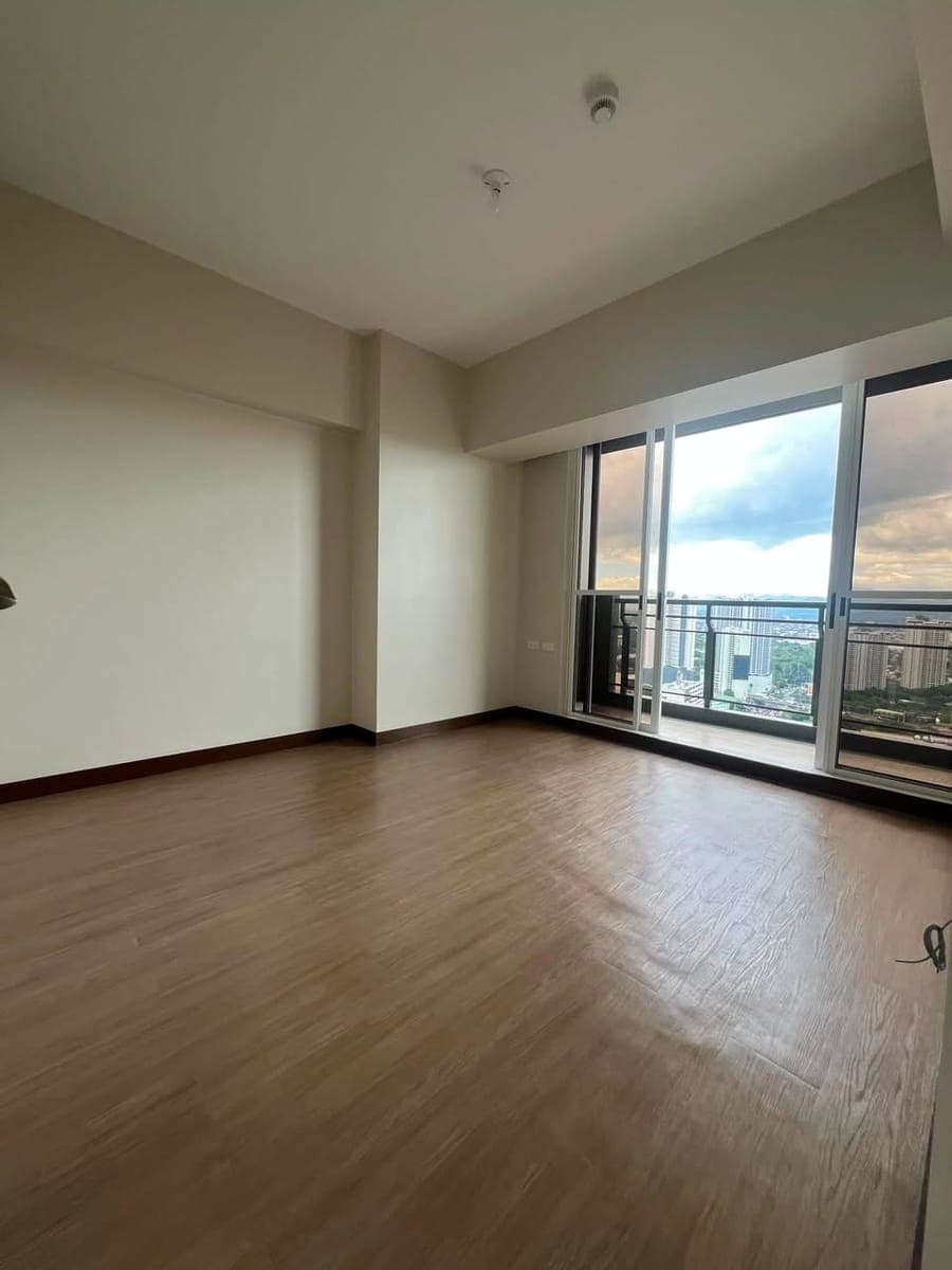🏡 FOR RENT: NEW TURNOVER 2BR CONDO AT THE ORIANA - photo 5