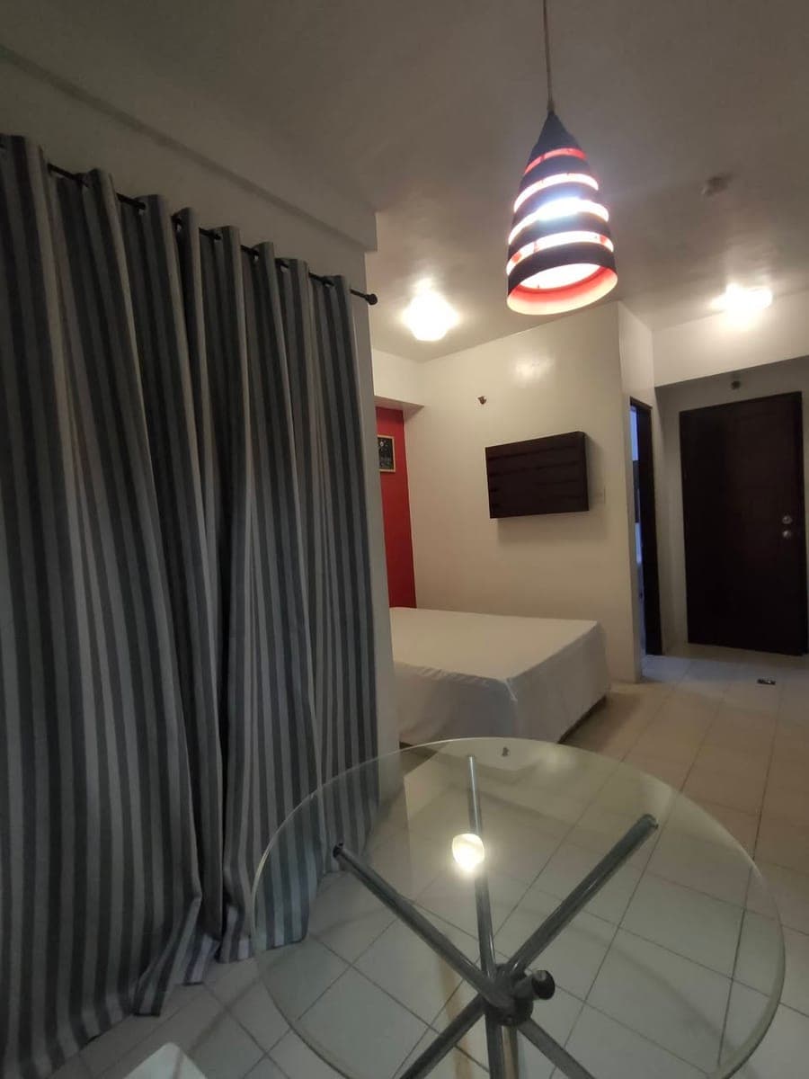 Studio type Semi Furnished For Rent in Brgy Tejeros Makati City Very Near to Makati City Hall, Ayala... - photo 3