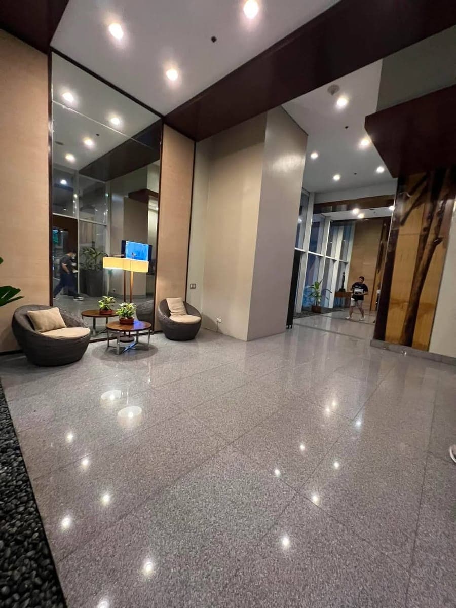 FOR RENT: 2 BEDROOM CONDOMINIUM UNIT w/ maid’s quarter - photo 4