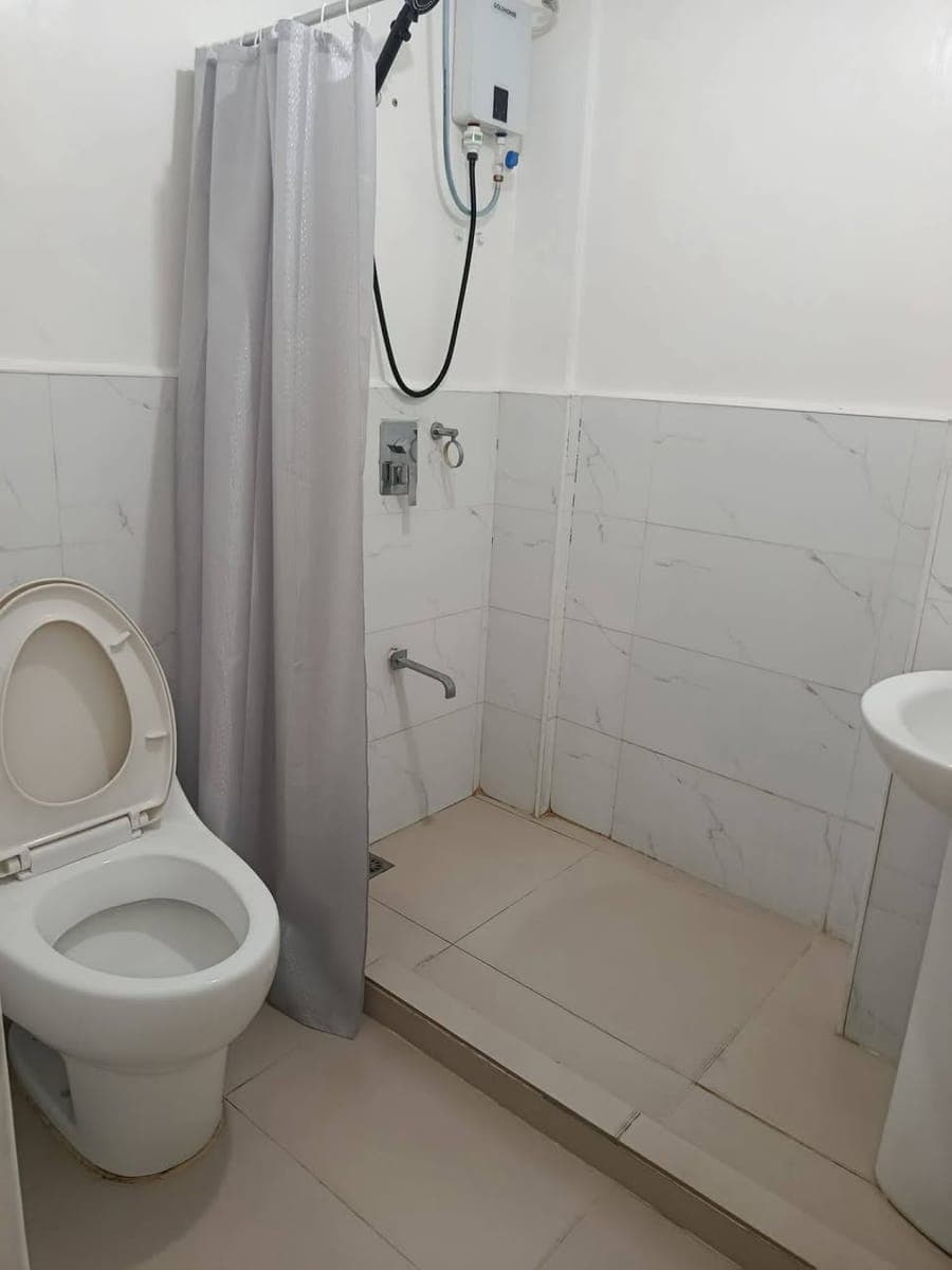 CONDO FOR RENT - photo 5