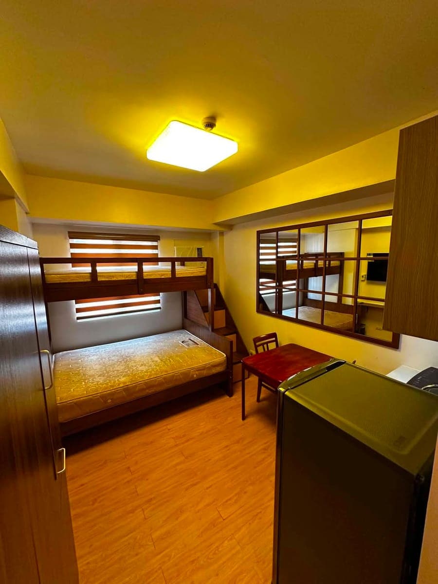 For Rent Studio Unit ( 18.6 sq.meters ) - photo 2